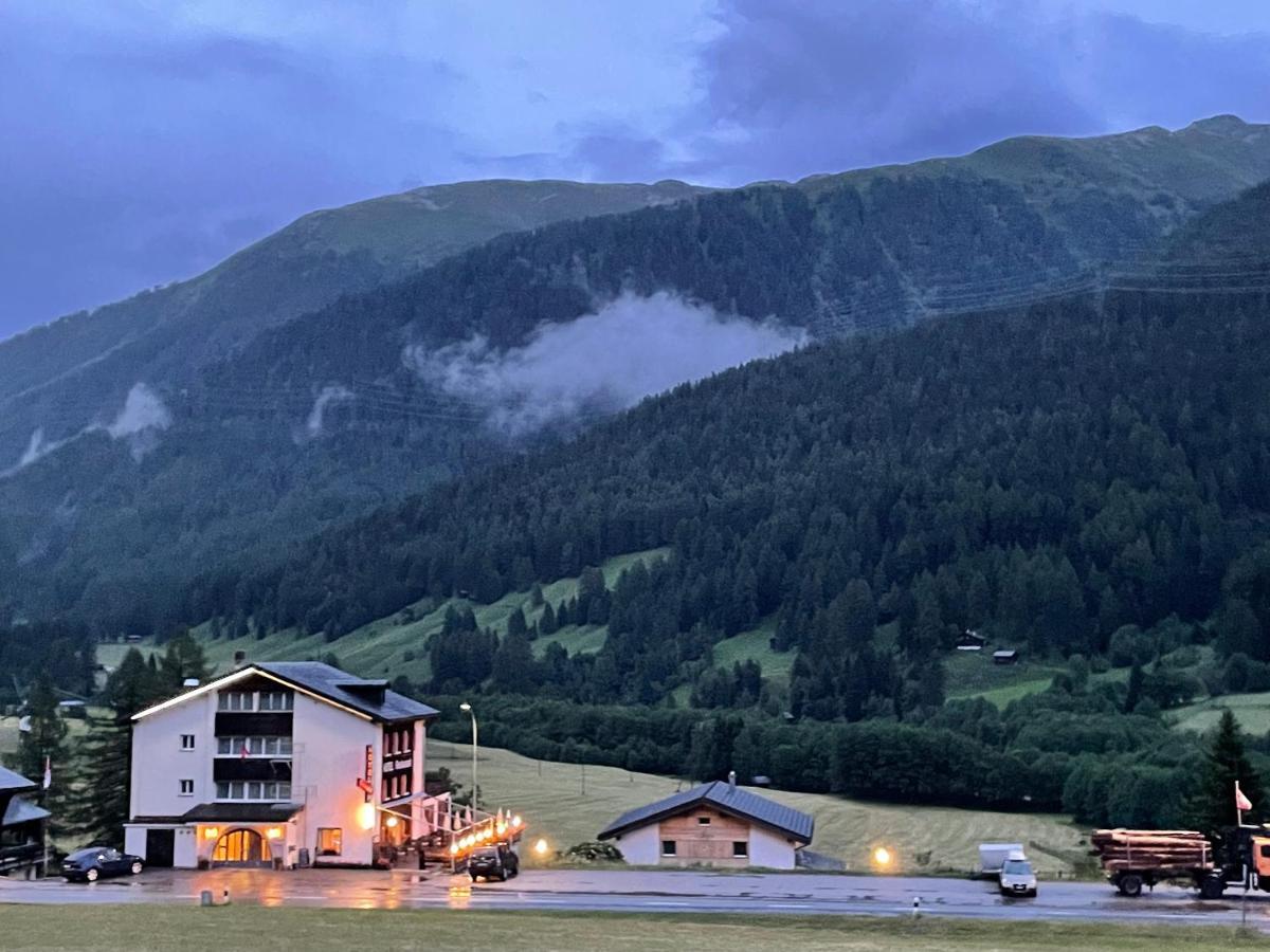 Hotel Restaurant Gommerhof Reckingen ภายนอก รูปภาพ