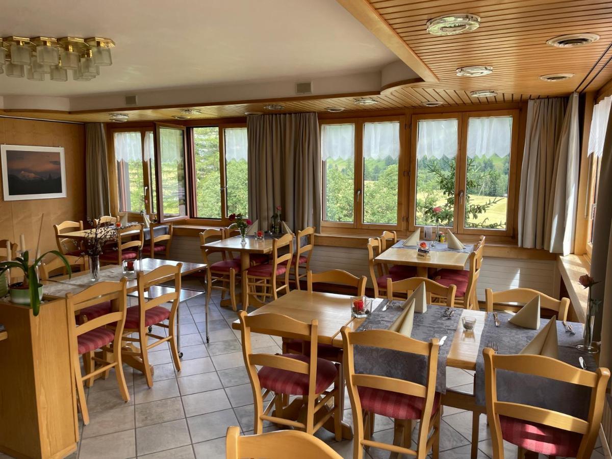 Hotel Restaurant Gommerhof Reckingen ภายนอก รูปภาพ